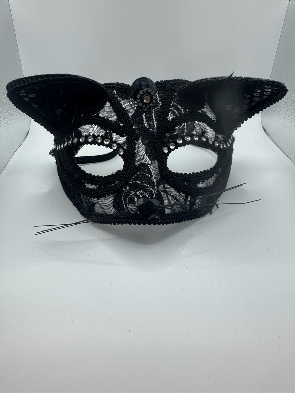 Black Lace Masquerade Cat Half Mask Sparkling Rhinestones Halloween Cosplay